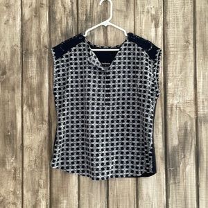 Van Heusen large black and white blouse